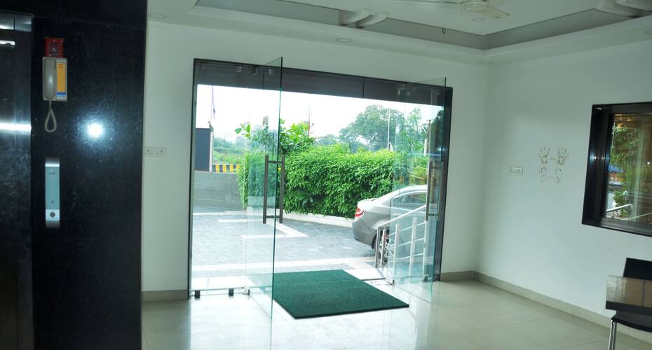 Hotel Rau Family Restaurant And Lodging, Nashik 4